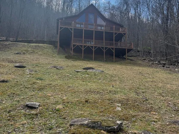 380 Buck Ridge Dr, Murphy, NC 28906