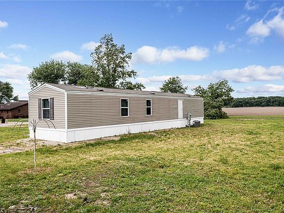 2nd image of 3132 E 580 North Rd