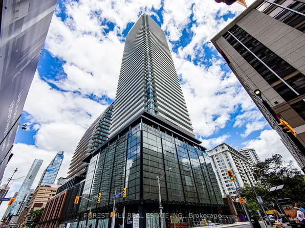 501 Yonge St, Toronto, ON