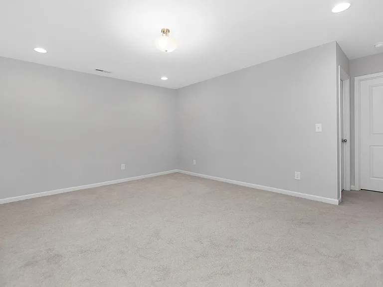 Living area upstrais
