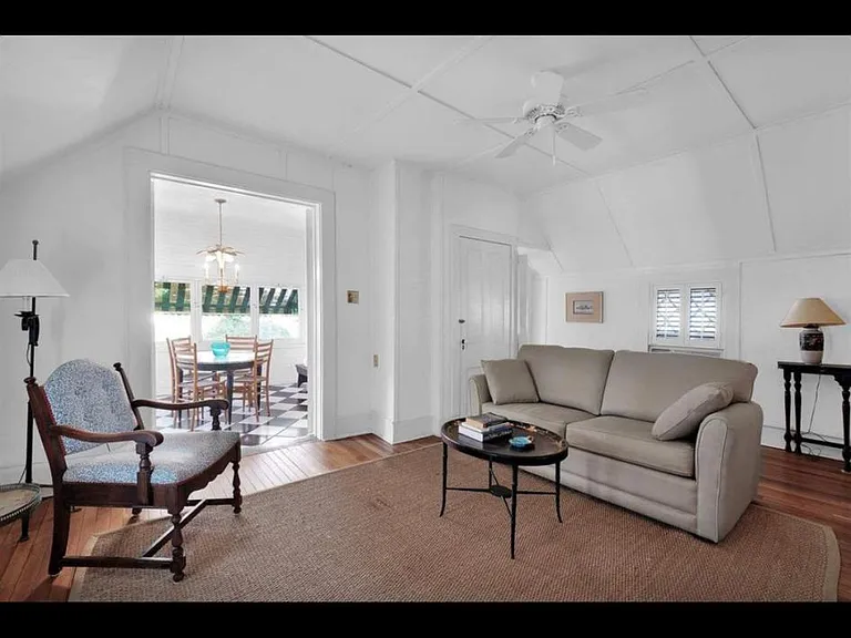 232 Saint George St #1 — Photo 11