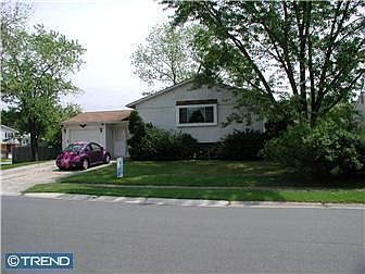 2nd image of 20 Robert Oakes Dr