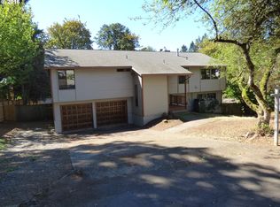 419 Ridge Crest Dr, Oregon City, OR 97045