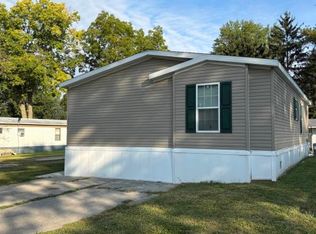 27 Crestwood Dr #4, Middletown, IN 47356