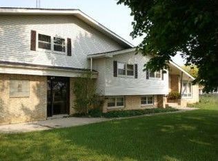 4928 Green Bay Rd, Kenosha, WI 53144