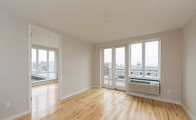 Rented by Compass | media 9