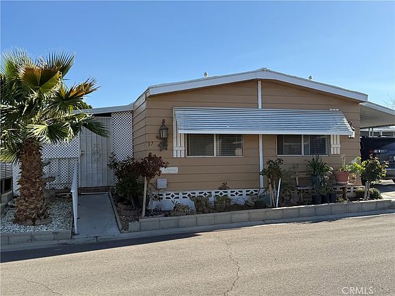 2nd image of 20683 Waalew Rd Space B37