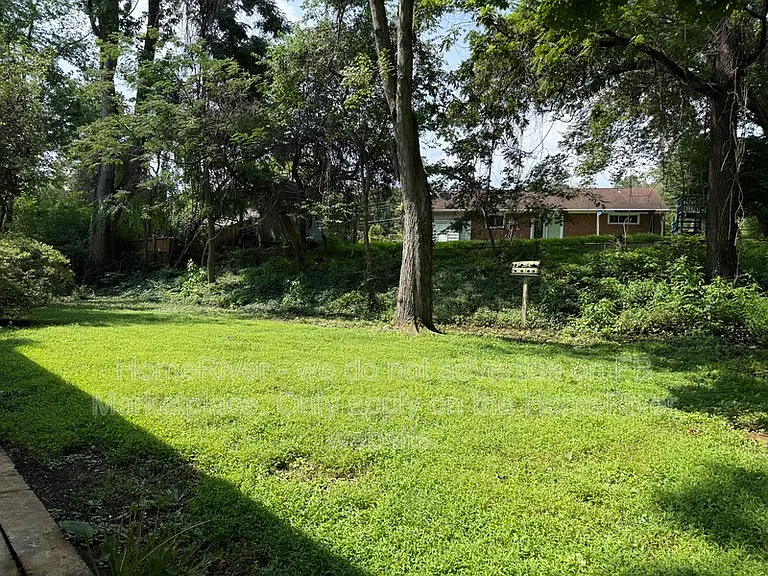 3611 Embassy Ln — Photo 12