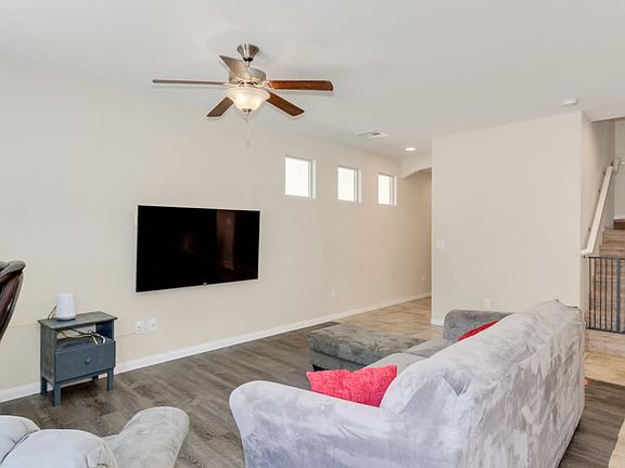5th image of 9261 Blue Agate St