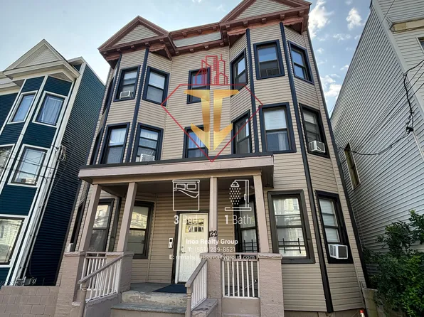 122 Randolph Ave APT 3R, Jersey City, NJ 07305