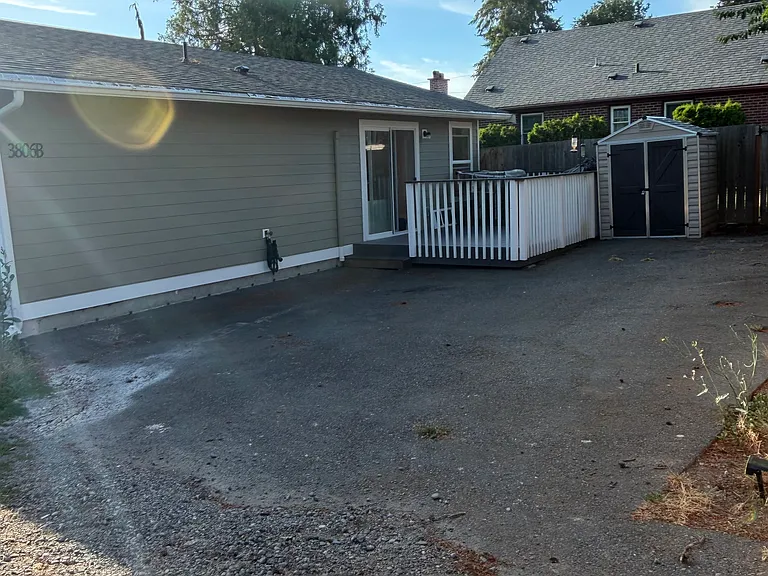 3806 N 14th St — Photo 10