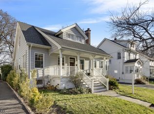 32 Brookwood Dr, Maplewood, NJ 07040