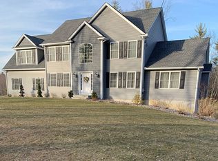 26 Hayden Rd, Pelham, NH 03076