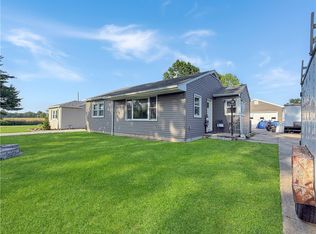 817 N Charles St, Shelbyville, IL 62565