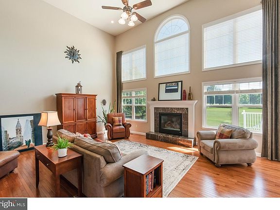 2nd image of 27 Augusta Ln