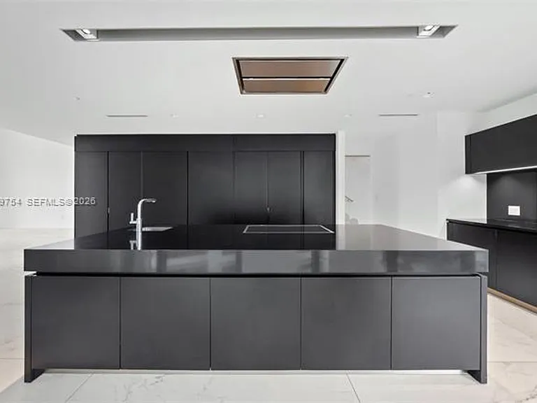 1000 Biscayne Blvd #1201 — Photo 57