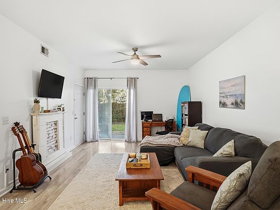 4th image of 727 Bragg Drive Apt C