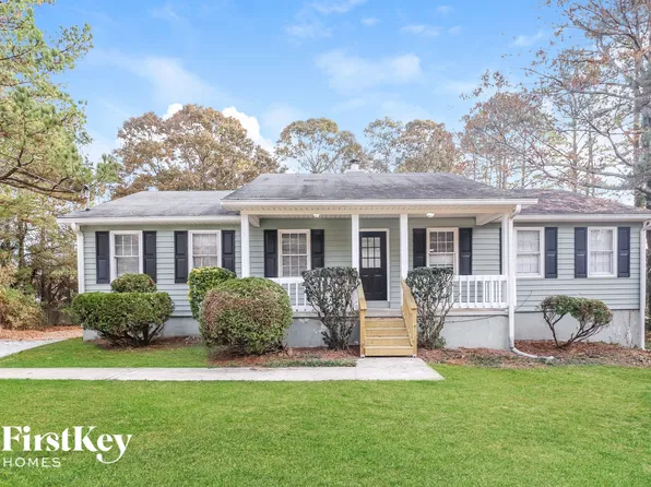 450 Old Towne Trl, Lawrenceville, GA 30046