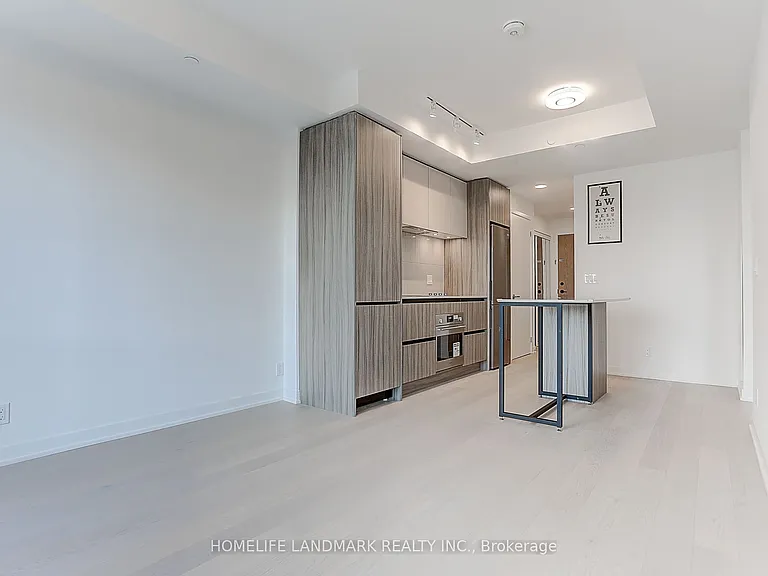 7950 Bathurst St #B-532 — Photo 20