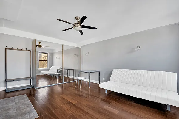 Sold by Compass | media 2