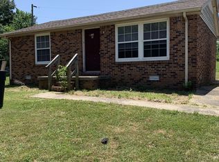 204 Angel Ct, Oak Grove, KY 42262