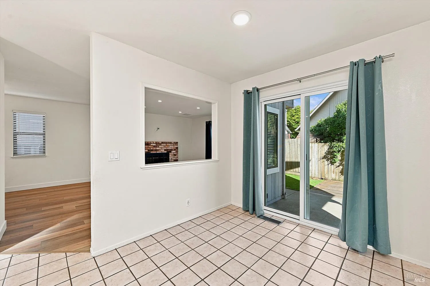 7 Gilbert Court - Photo 4