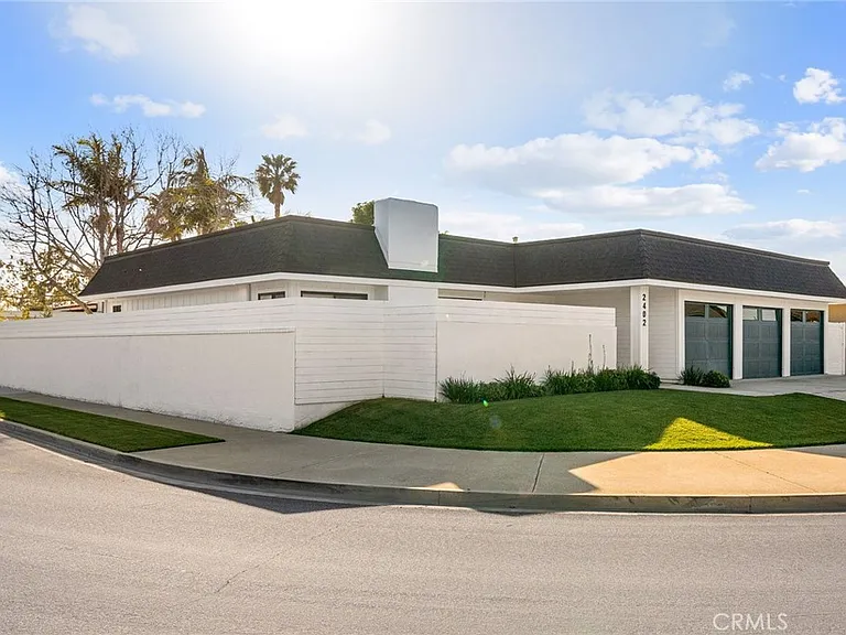 2402 Orchid Hill Pl — Photo 29