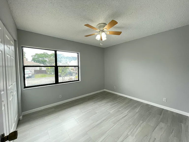 16344 Country Lake Cir — Photo 18