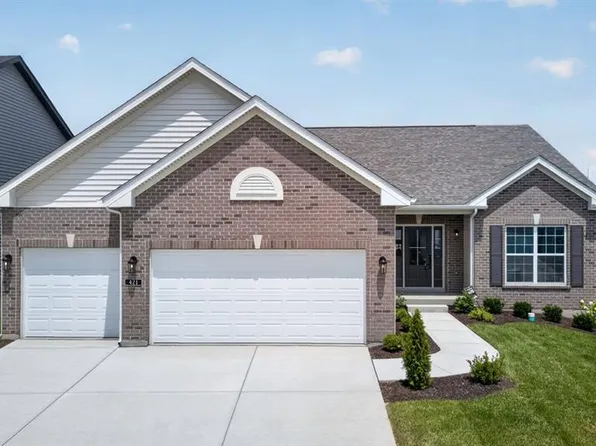 421 Farmhouse Dr, Wentzville, MO 63385