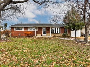10969 Ridgecrest Dr, Saint Ann, MO 63074