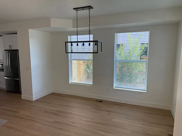 2750 S Cherokee St — Photo 3