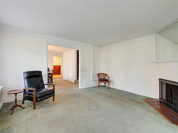 4th image of 81 Cambridge Ave