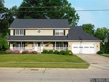 1st image of 132 Westchester Dr