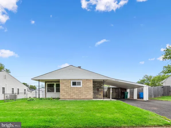 31 Gentle Rd, Levittown, PA 19057