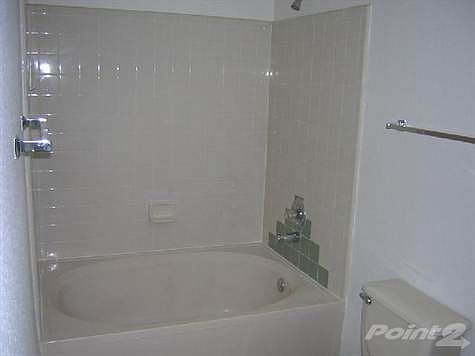 3rd image of 400 Masonwood Dr