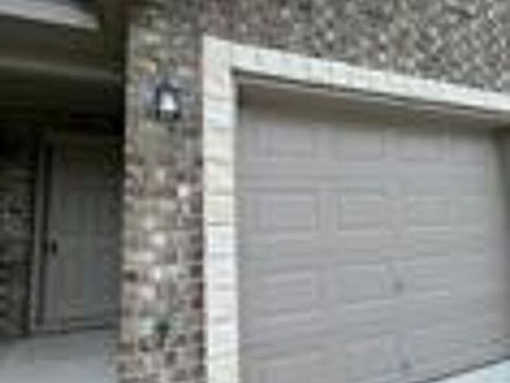 3rd image of 403 Olaf Dr #B