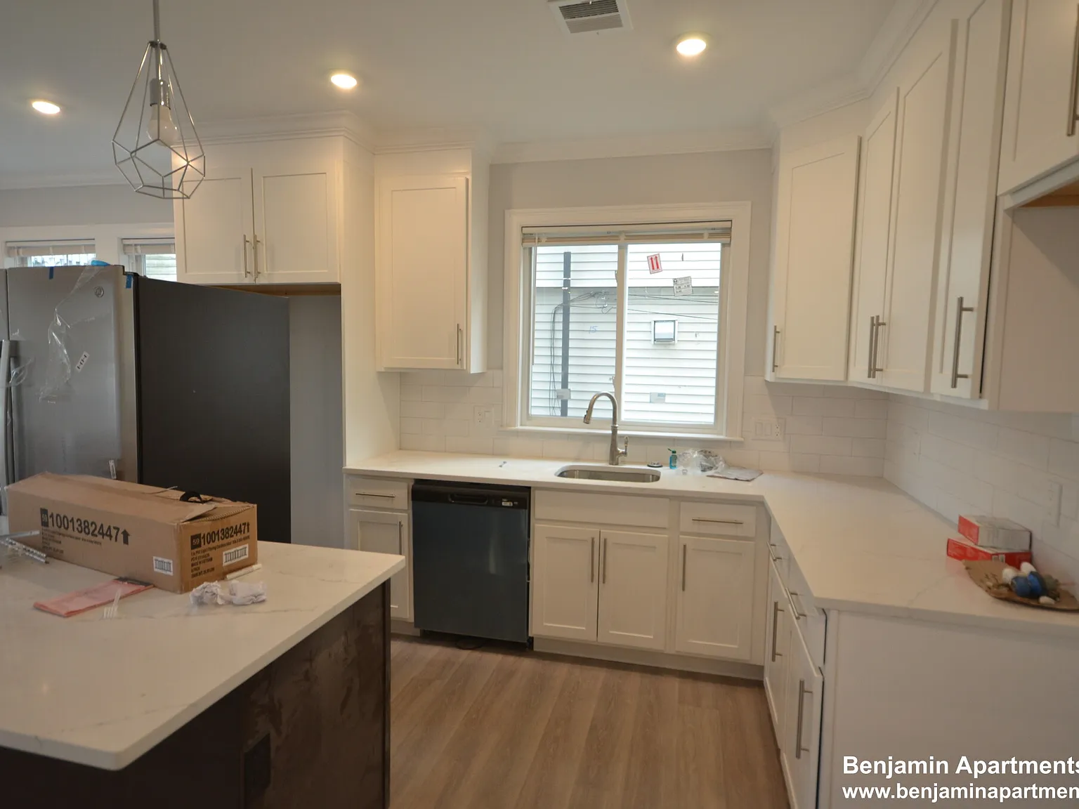 5 bed, 1800 sqft, $5,800 — Photo 1