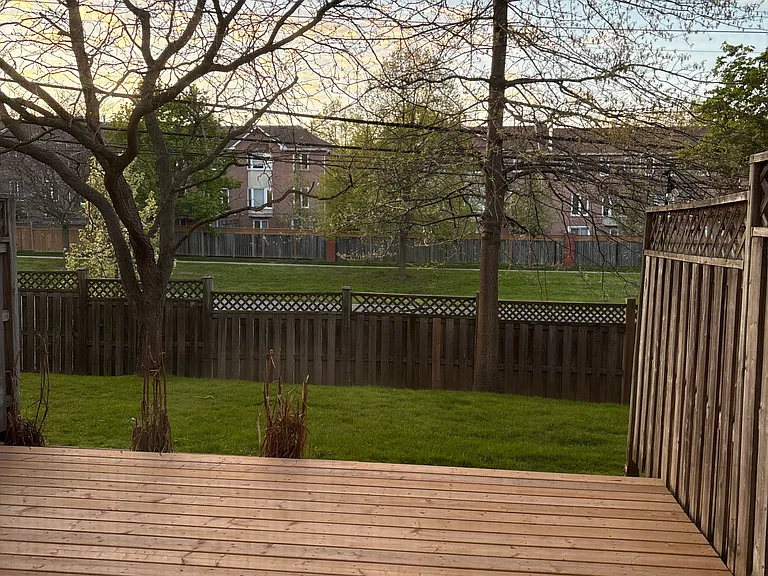 26 Moss Blvd #37 — Photo 5