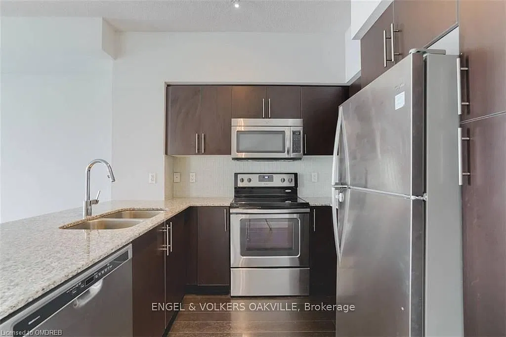 2 bed, $2,450 — Photo 2