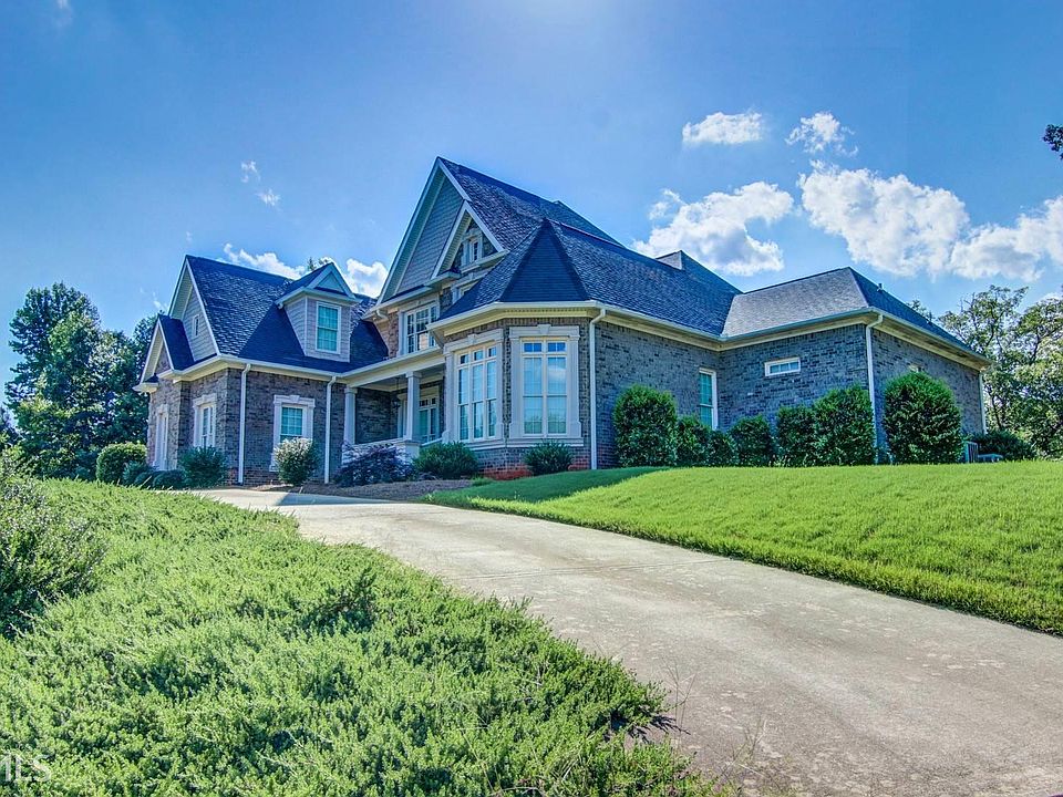 1st image of 2079 Fontainbleau Dr