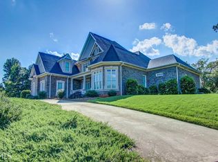 2079 Fontainbleau Dr, Conyers, GA