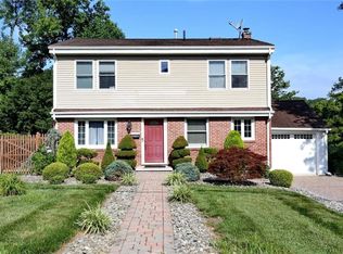 197 S Main St, Pearl River, NY 10965