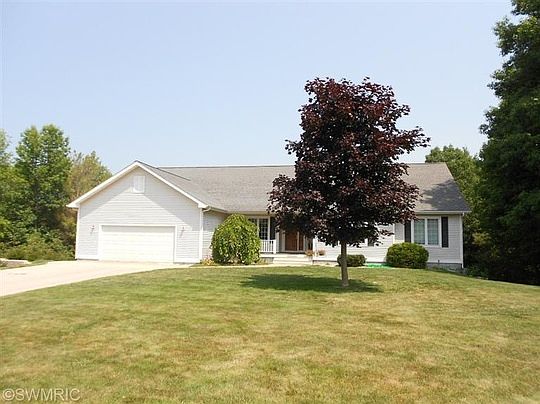 1st image of 1320 N Hillside Dr