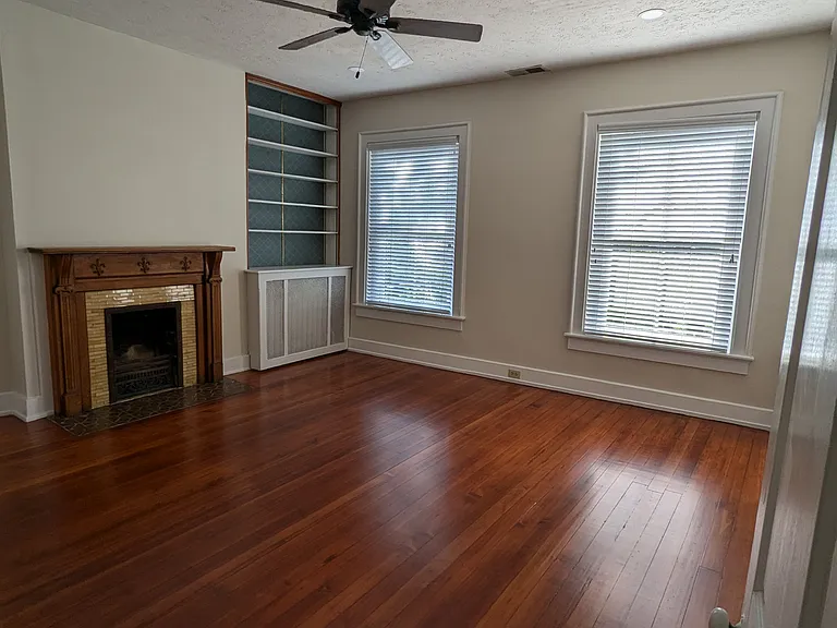 1332 Broadway St — Photo 22