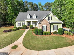 260 Addison Dr, Fayetteville, GA 30215