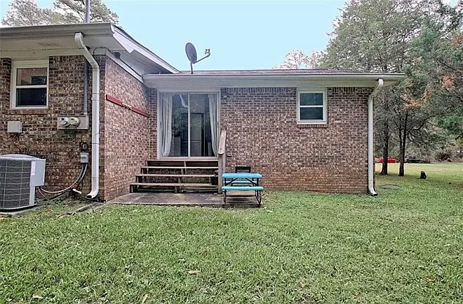 345 Piney Grove Rd — Photo 3