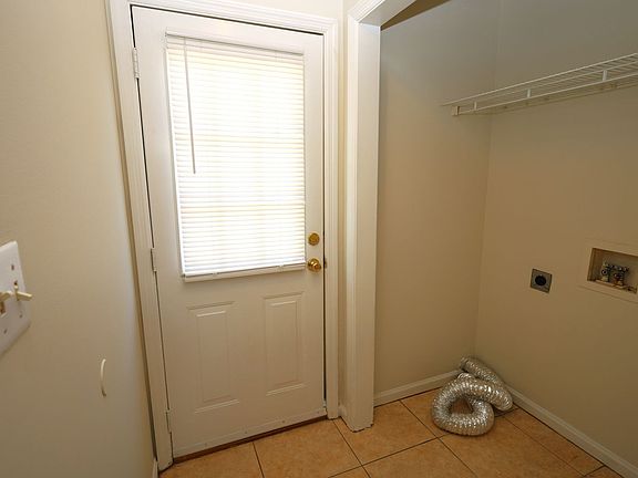 5th image of 6104 Vinnie Dr APT A