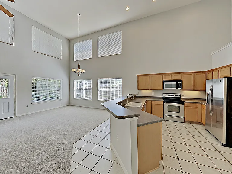 113 Red Maple Ct — Photo 5