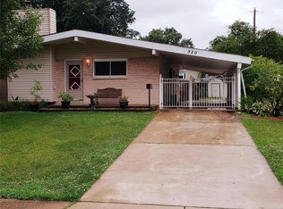 320 Francisca Dr, Florissant, MO 63031