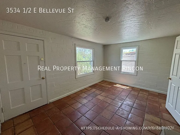 3534 1/2 E Bellevue Ave — Photo 5
